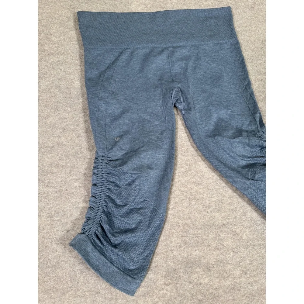 Lululemon Leggings Womens 8 Blue Capri High Rise Ruched Textured Yoga Athletic - Picture 6 of 15